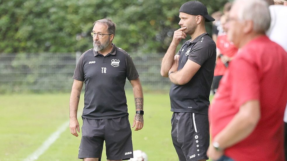 Der Plaggenburger Trainer Reiner Gesch erlebte einen überraschenden Sieg in Münkeboe. Foto: Wilfried Gronewold