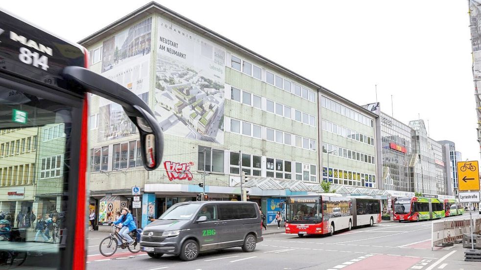 2025 werde der Umbau des Neumarkts in Osnabrück definitiv starten, hatte Oberbürgermeisterin im Sommer 2024 gesagt. Daraus wird nichts, bis zum Start dauert es noch. Foto: Jörn Martens