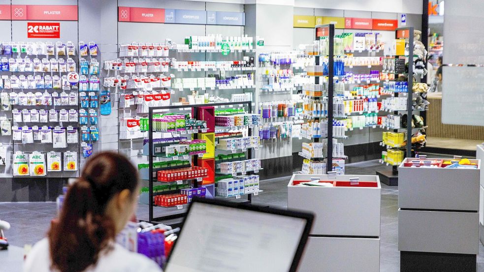 Die Apotheker kämpfen um eine Erhöhung ihrer Honorare. Foto: Carsten Koall/dpa