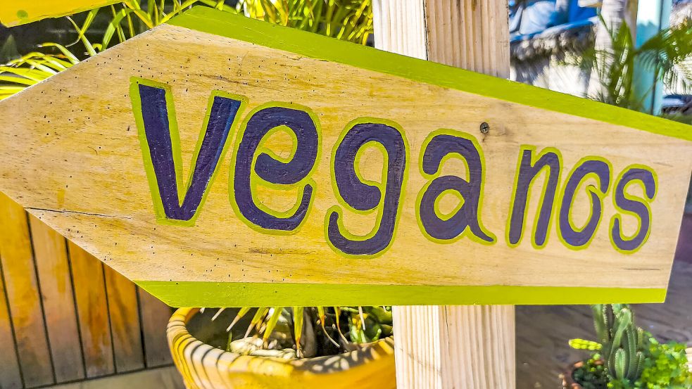 Mittlerweile ist vegane und vegetarische Küche fast überall auf der Welt ein Begriff. Eine Studie offenbart, wie wichtig die Ernährung auch für die Reiseplanung vieler Urlauber ist. Foto: IMAGO/YAY Images