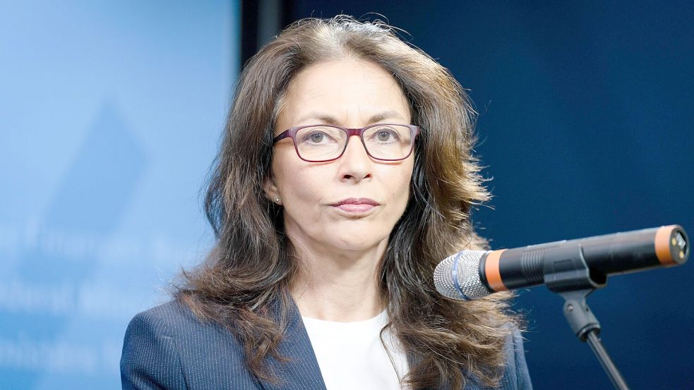 Die DGB-Vorsitzende Yasmin Fahimi warnt vor sozialen Einschnitten. Foto: IMAGO/ESDES.Pictures, Bernd Elmenthaler