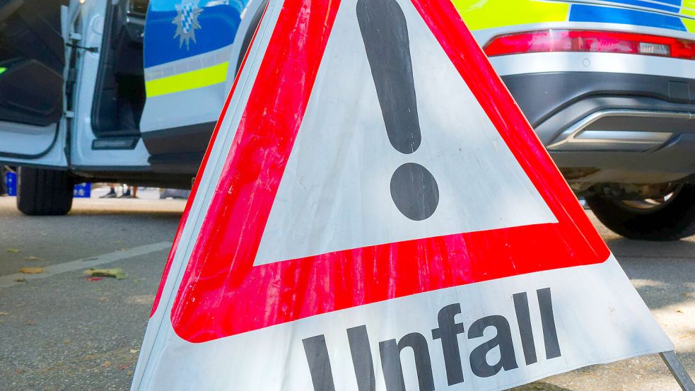 Ein Unfall auf der A30 nahe Osnabrück legt aktuell den Verkehr lahm. Foto: Imago/Rolf Poss