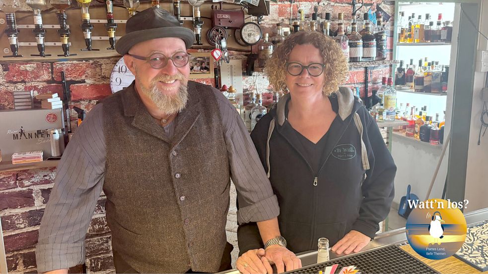 Holger und Marion Haarmann fühlen sich in ihrem Dasein als Kneipiers pudelwohl. Foto: Deike Terhorst