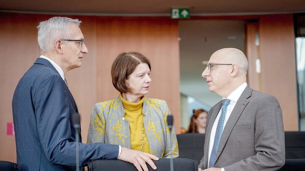 Die Präsidenten der deutschen Nachrichtendienste wünschen sich mehr Möglichkeiten. Foto: Kay Nietfeld/dpa