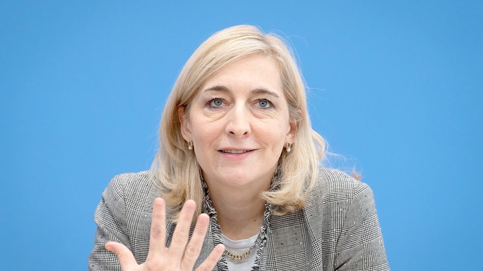 Gesundheitsministerin Nina Warken (CDU) will die Pflegeversicherung reformieren. (Archivfoto) Foto: Soeren Stache