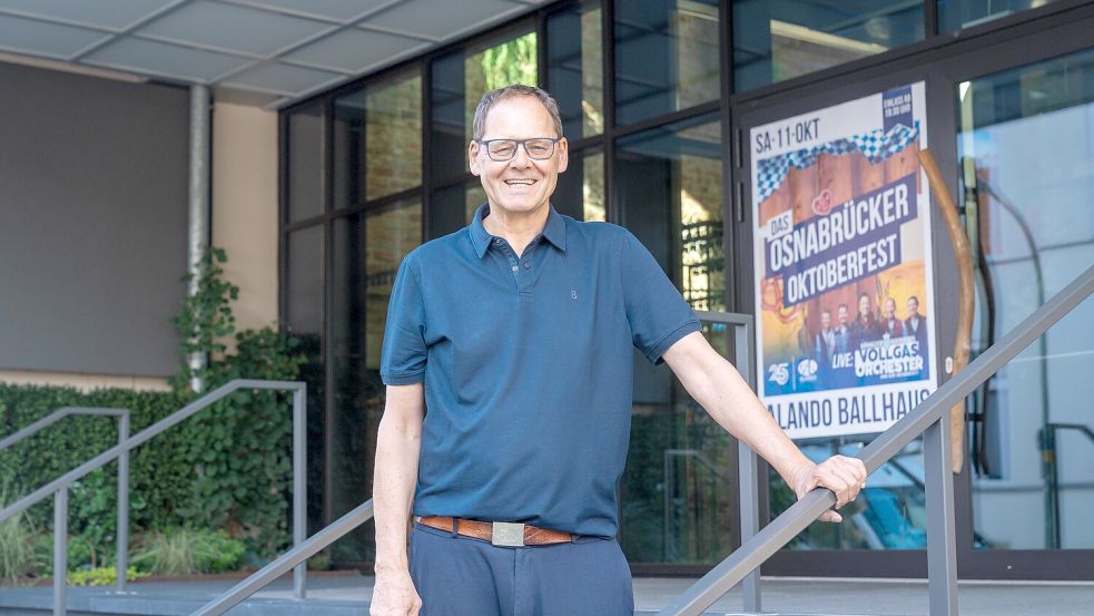 Ausgezeichnet: Frederik Heede durfte für 25 Jahre Innovationskraft, mit der er das Alando stetig weiterentwickelt hat, den Diskotheken-Unternehmerpreis 2025 entgegennehmen. Foto: Steve Weber
