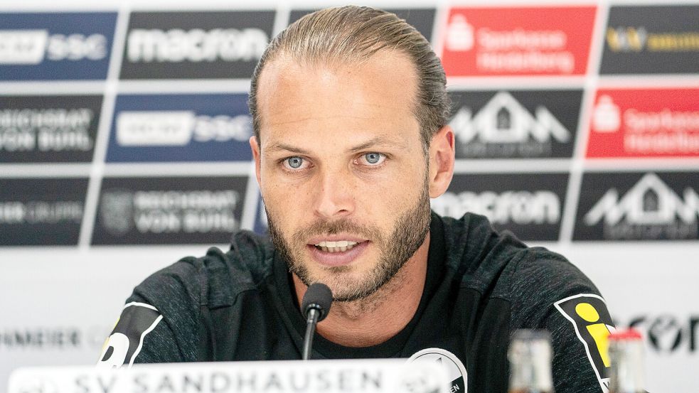 Dennis Diekmeier spielte acht Jahre beim Hamburger SV, bis er nach Sandhausen wechselte und dort 2024 seine Karriere beendete. Foto: IMAGO/Ostseephoto