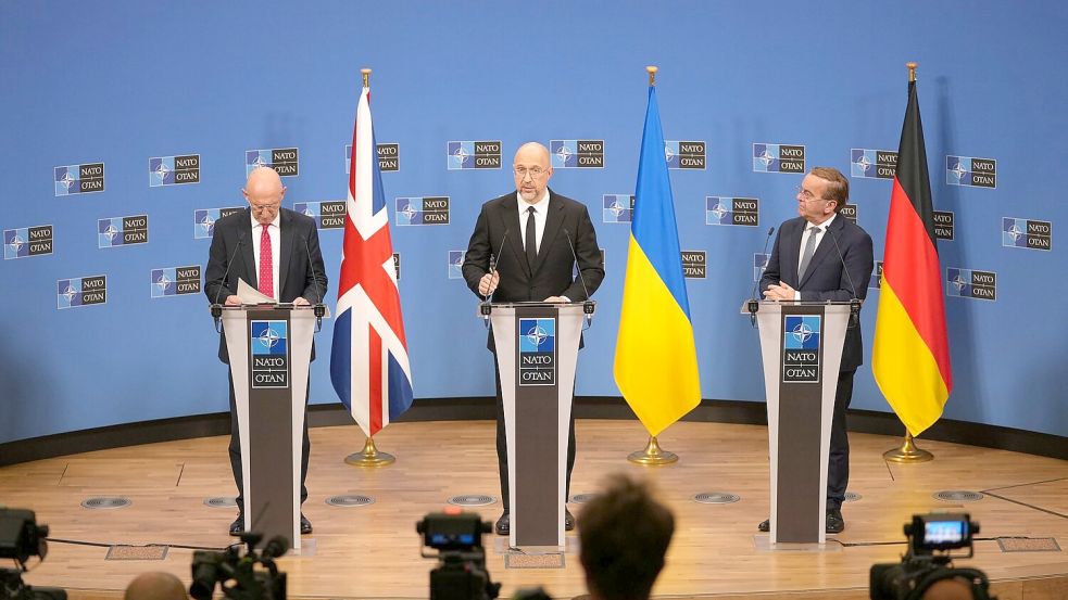 Von den Nato-Verteidigungsministern erhielt die Ukraine einige Hilfszusagen. Foto: Virginia Mayo/AP/dpa