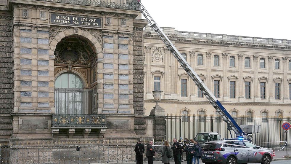 Die Polizei ist vor Ort. Foto: Dimitar Dilkoff/AFP/dpa