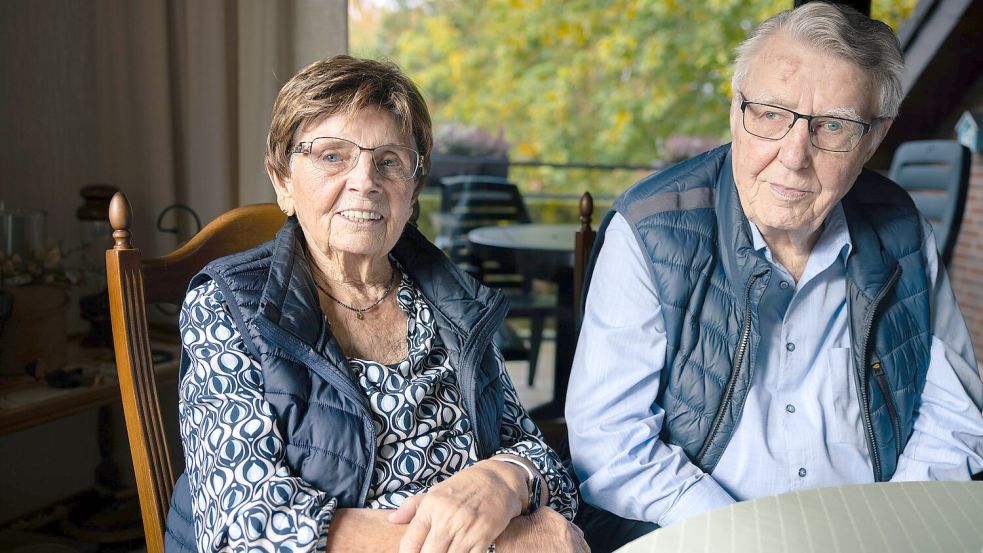 Kaum zu glauben, aber dieses Paar ist seit 70 Jahren verheiratet: Wilma (91) und Alfred (95) Höpker aus Osnabrück feiern Gnadenhochzeit. Foto: Denise Matthey