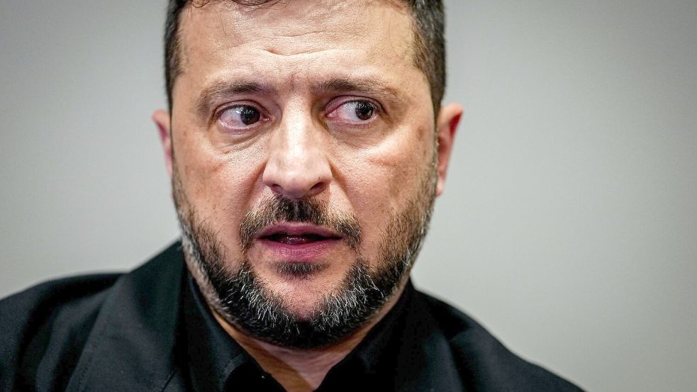 Der ukrainische Präsident Wolodymyr Selenskyj hält Budapest für keinen passenden Gipfelort, um über ein Ende des russischen Angriffskrieges zu verhandeln. (Archivbild) Foto: Kay Nietfeld/dpa