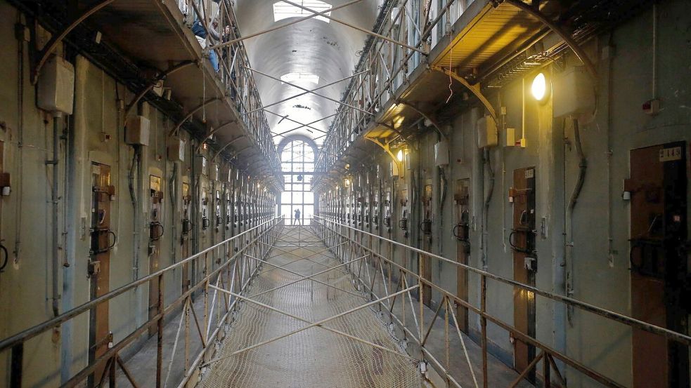 Für Sarkozy gibt es hinter Gittern keine Vorzugsbehandlung. Foto: Francois Mori/AP/dpa