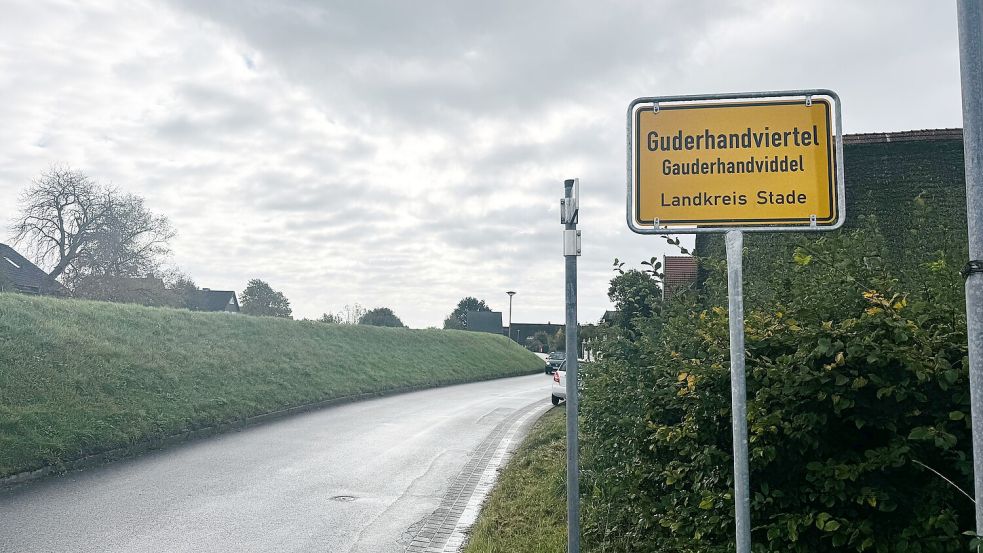 Die niedersächsische Gemeinde Guderhandviertel liegt völlig abgelegen im Alten Land. Foto: Ankea Janßen