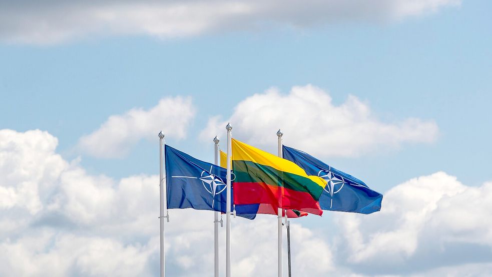 Litauen beklagt eine Verletzung seines Luftraums durch Russland. (Symbolbild) Foto: Mindaugas Kulbis/AP/dpa