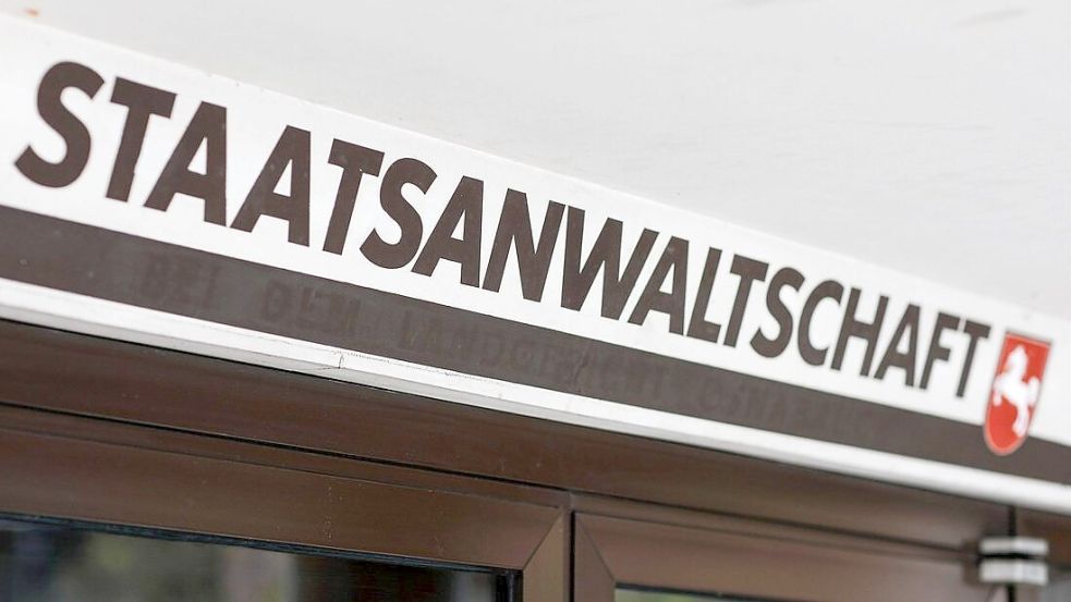 Die Staatsanwaltschaft Osnabrück hat zwei vormalige Mitarbeiter der städtischen Zulassungsstelle angeklagt. Foto: David Ebener
