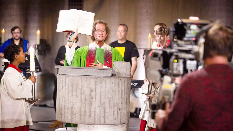 Die Queergemeinde Münster hat den Fernsehgottesdienst organisiert. Sie gehört zu den ältesten ihrer Art in Deutschland. Foto: IMAGO/epd
