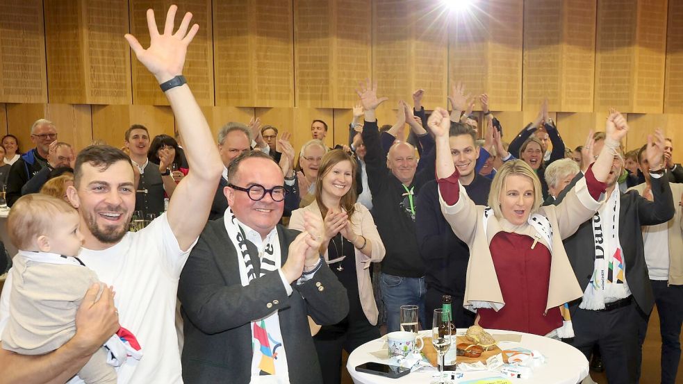 Jubel bei den Olympia-Befürwortern: München sagt Ja zu einer Bewerbung. Foto: Karl-Josef Hildenbrand