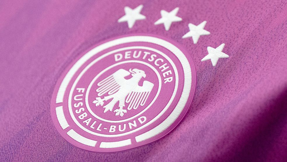 „Der Adler ist nicht bedeutsamer als der Halbmond“, sagt DFB-Geschäftsführer Andreas Rettig. Foto: dpa/Boris Roessler