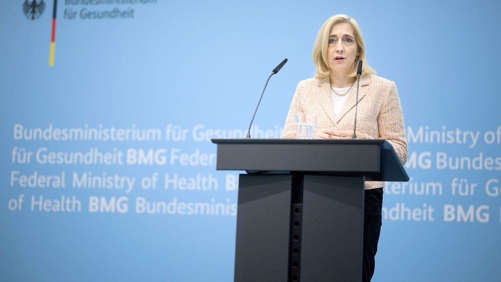 Auch Gesundheitsministerin Nina Warken äußert sich zur Stadtbild-Debatte. Dass Frauen sich in „No-go-Areas“ nicht mehr sicher fühlen, sei auch ein Migrationsthema. Foto: Bernd von Jutrczenka