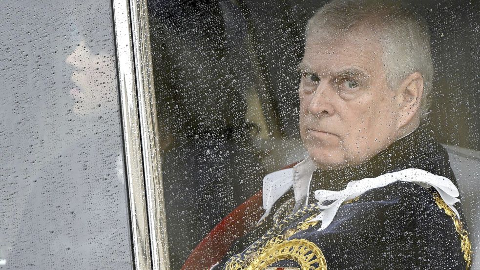 Prinz Andrew, der Duke of York, soll nach den Missbrauchsvorwürfen nun endlich Konsequenzen erfahren aus dem königlichen Anwesen in Windsor ausziehen. Foto: dpa/Toby Melville
