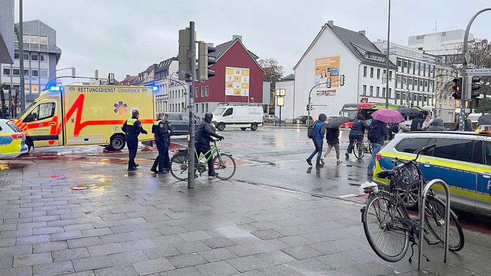 Am Berliner Platz sind am Dienstagmorgen die Fäuste geflogen. Foto: Jörg Sanders