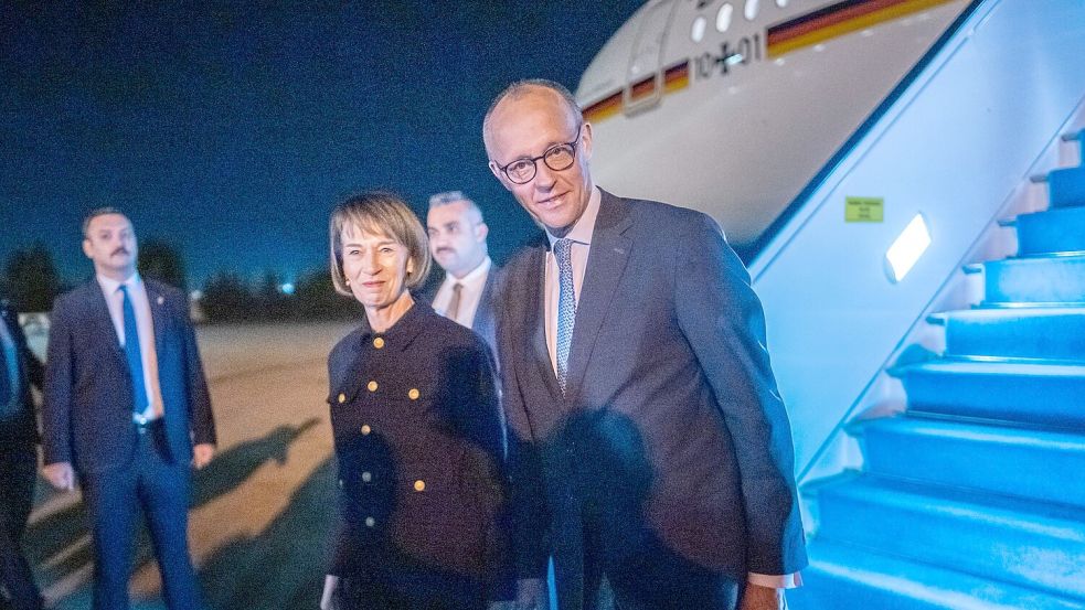 Bundeskanzler Merz ist in der Türkei eingetroffen. Foto: Michael Kappeler/dpa
