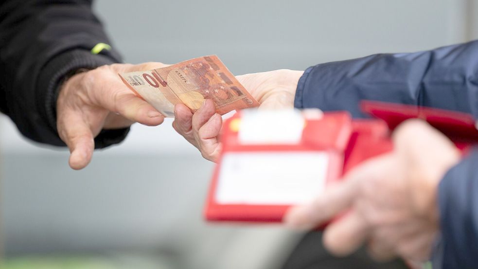 Lebensmittel und Dienstleistungen sind teils deutlich teurer als vor einem Jahr, das spüren die Menschen im Geldbeutel. (Symbolbild) Foto: Sebastian Kahnert