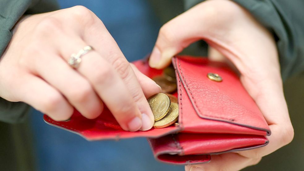 Höhere Inflationsraten schmälern die Kaufkraft der Menschen. (Symbolbild) Foto: Jan Woitas