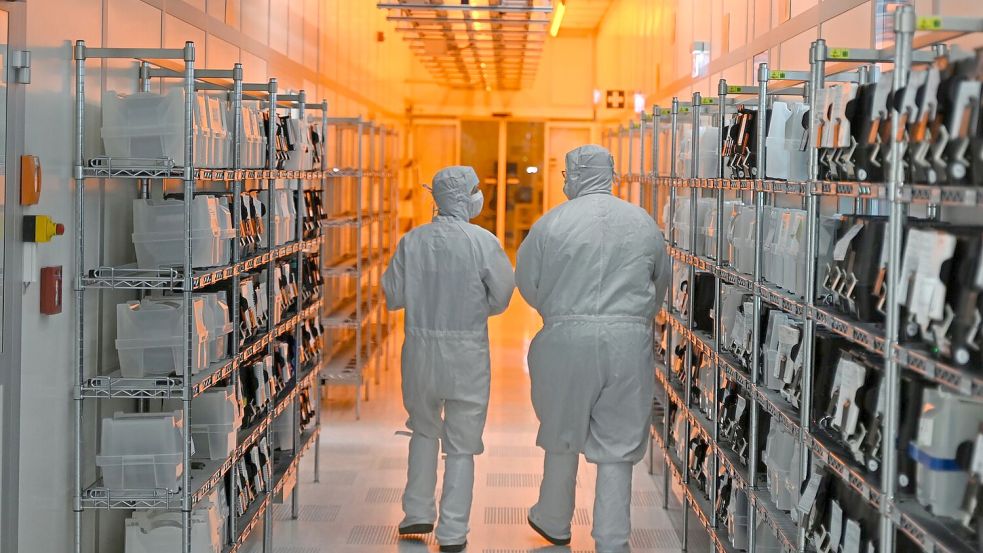 Rund um den Halbleiterproduzenten Nexperia droht die nächste Chipkrise. (Archivbild) Foto: David Hammersen