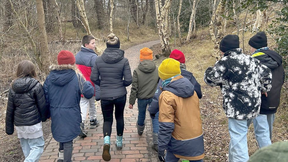 Die regelmäßigen Treffen finden einmal in der Woche am Dienstag statt. Wenn das Wetter es zulässt, sind die Borkumer „Nordlichter“ draußen. Foto: privat