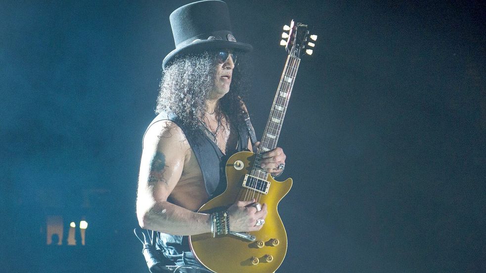 Kultgitarrist Slash ist mit seinem Konzertfilm „Live at the „S.E.R.P.E.N.T. Festival“ für einen Tag im Kino zu sehen. Foto: Kc Alfred