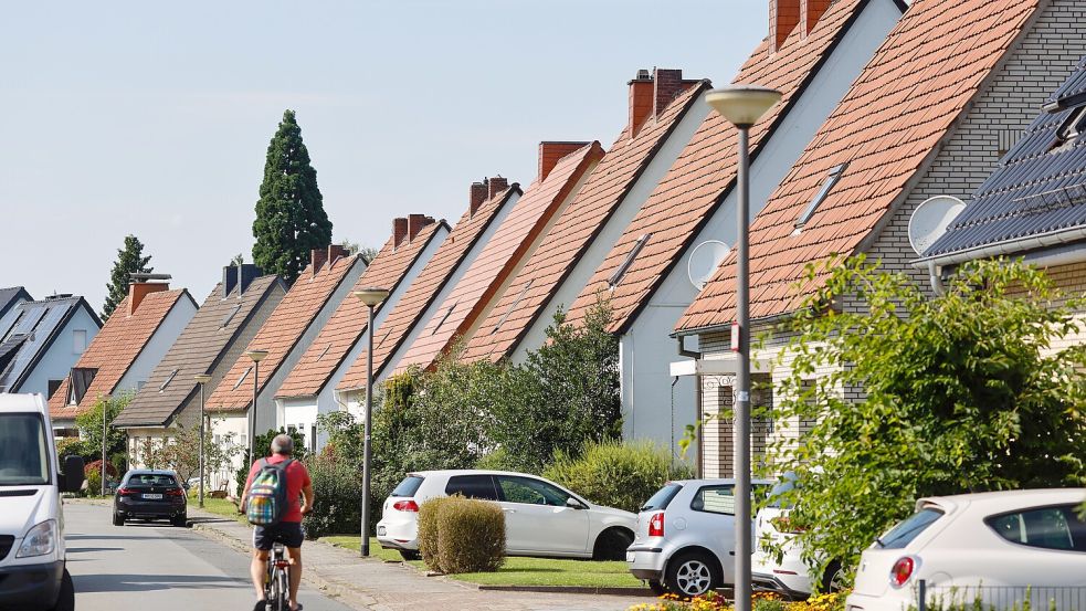 Der „sonnige“ Stadtteil Osnabrücks landet in unserer Zufriedenheitsumfrage in den Top fünf. Ob auf dem Reinhold-Tilling-Weg (Foto), oder im Bürgerpark: Wo liegen die Stärken des Viertels und wo kann noch nachgebessert werden? Foto: Michael Gründel