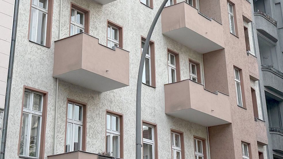 Durchsuchungen gab es nach Angaben der Staatsanwaltschaft an drei Anschriften. Foto: Paul Zinken/dpa