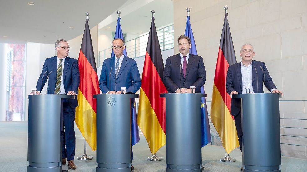 Merz will die Stahlindustrie erhalten. Foto: Michael Kappeler/dpa