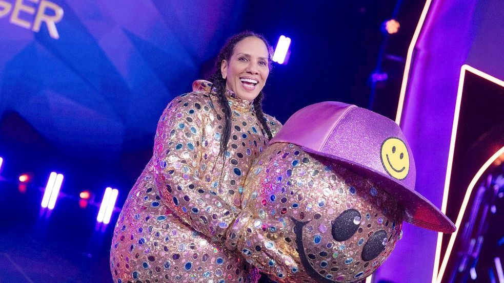 Barbara Becker steckte in einem funkelnden Kostüm. Foto: Rolf Vennenbernd