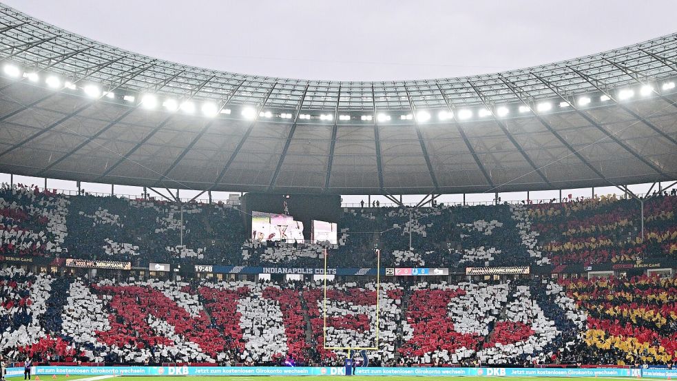 Eine herausragende NFL-Choreo im Olympiastadion. Foto: Sebastian Gollnow