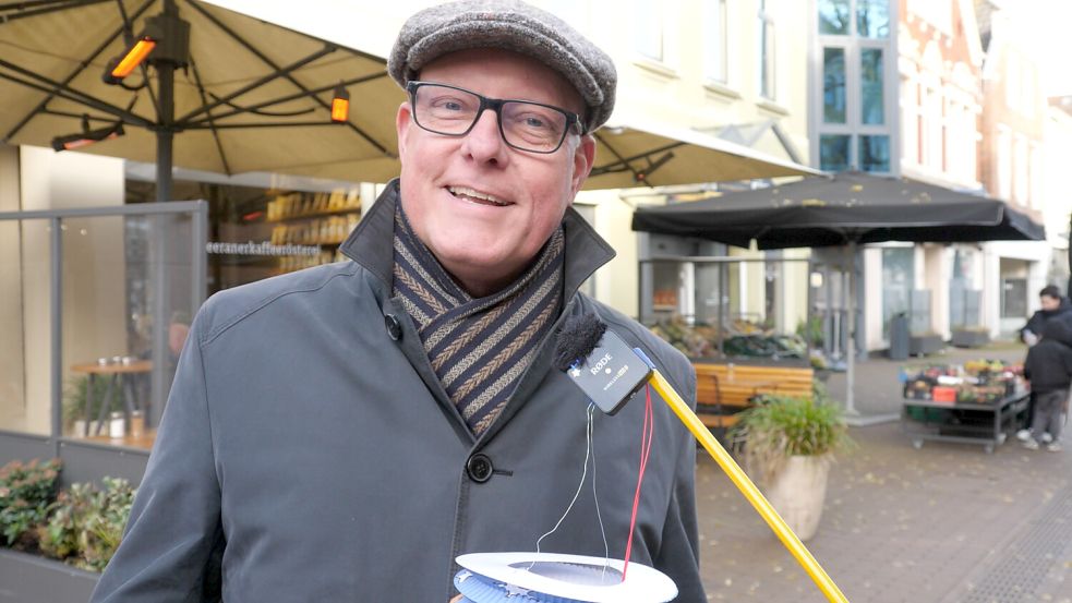 In der Leeraner Innenstadt hat ostfriesen.tv Erwachsene singen lassen. Bild: Fäustel