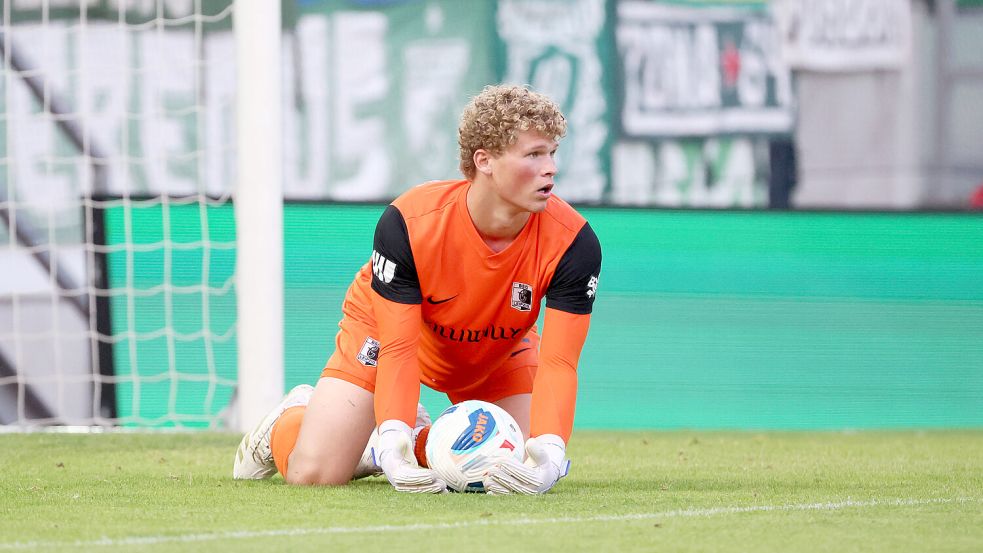 Gab endlich sein Debüt für die Sportfreunde Lotte - und war beim 3:2 in Düsseldorf sogar erfolgreich: Luca Böggemann (hier noch im Trikot von Chemie Leipzig). Foto: IMAGO/Picture Point