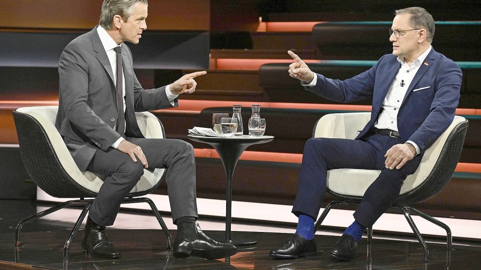 ZDF-Moderator Markus Lanz (li.) im Gespräch mit AfD-Chef Tino Chrupalla. Foto: IMAGO/teutopress