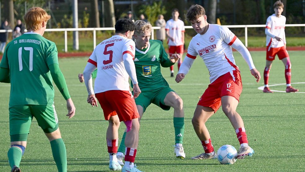 Der SV Großefehn mit Toptorjäger Klaas Bikker peilt gegen Larrelt den siebten Heimsieg an. Foto: Steenhoff