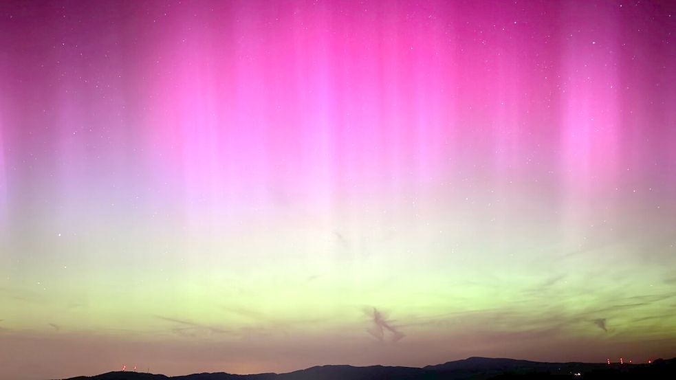 Starke Sonnenstürme können Polarlichter erzeugen, die noch weit südlich der Polarregionen zu sehen sind - sogar in Baden-Württemberg noch. (Archivbild) Foto: Valentin Gensch/dpa