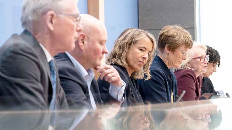 Die sogenannten Wirtschaftsweisen haben Kritik an der Bundesregierung geübt. Foto: IMAGO/Political-Moments