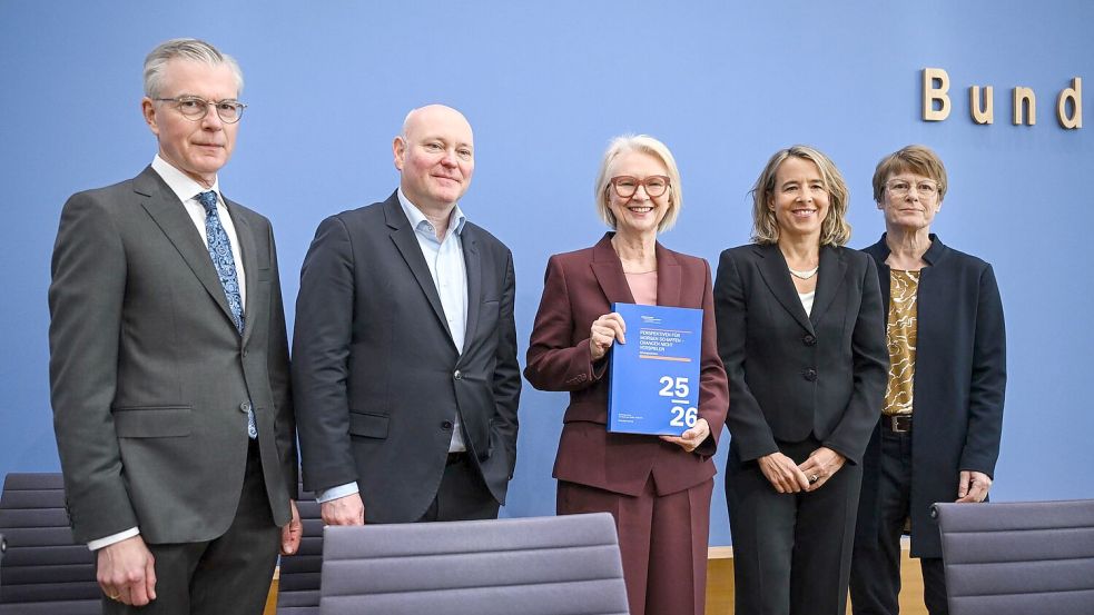 Die Wirtschaftsweisen sind nicht einer Meinung. Foto: Britta Pedersen/dpa