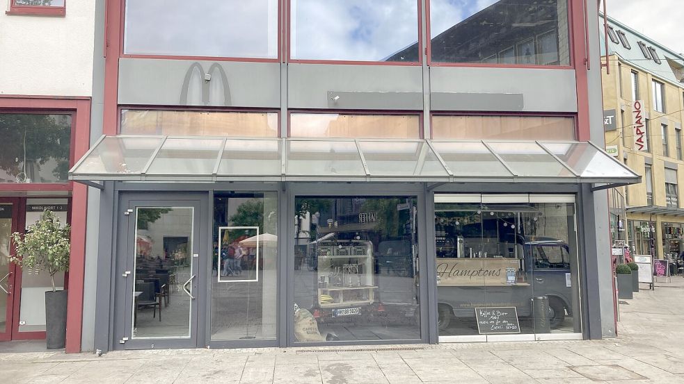 In den Räumen des ehemaligen McDonalds wird bald auch ein Café neueröffnen. Foto: Corinna Berghahn