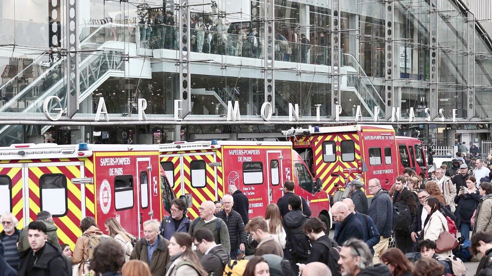 Im Zuge von Ermittlungen wegen häuslicher Gewalt hatten Beamte auf den mit einem Zug ankommenden 44-Jährigen gewartet. Foto: Thibaud Moritz/AFP/dpa