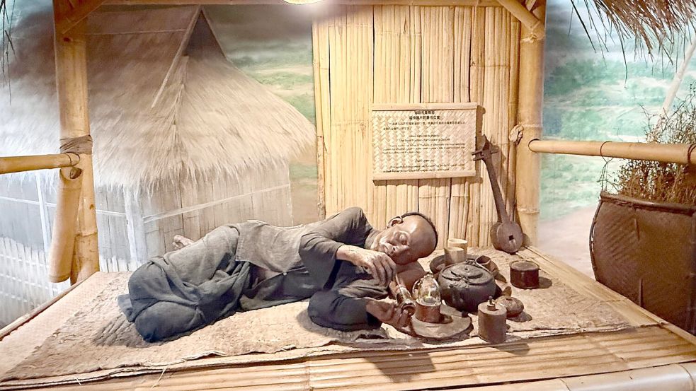 Museen am Goldenen Dreieck zeigen, wie früher Opium geraucht wurde. Foto: Carola Frentzen