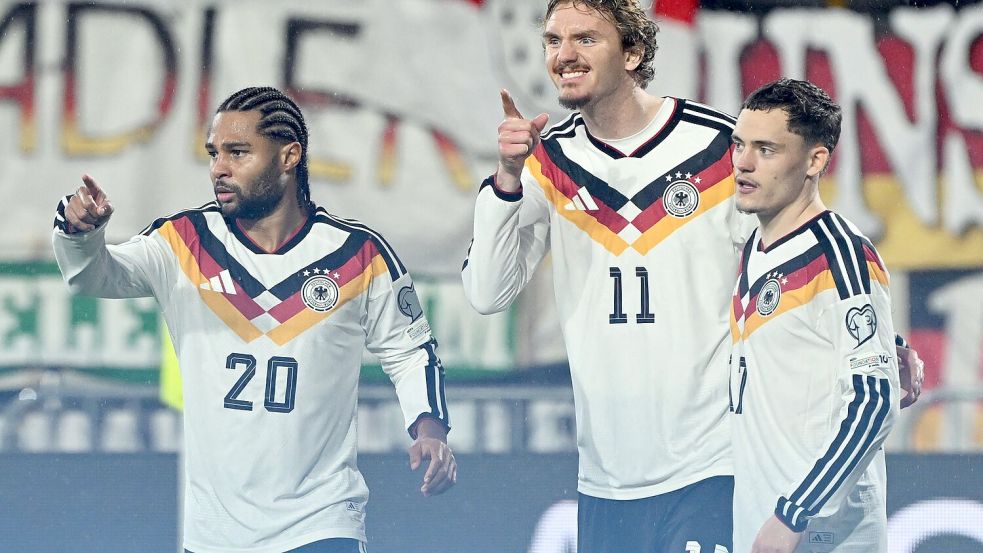 Nick Woltemade jubelt über eines seiner beiden Tore. Foto: Federico Gambarini