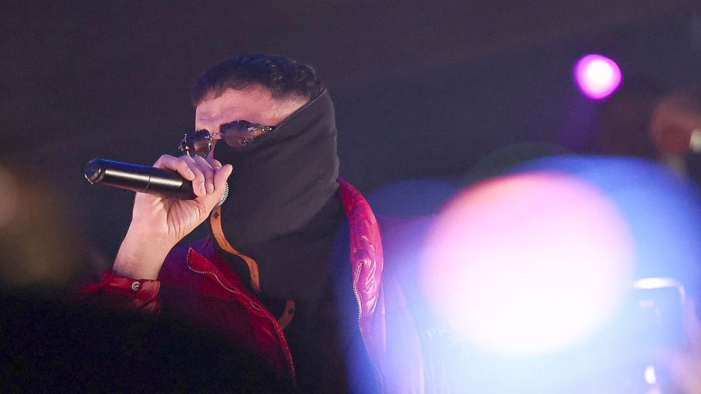 Der Rapper Haftbefehl ist mit seiner Doku derzeit in aller Munde. Foto: Hannes P. Albert/dpa