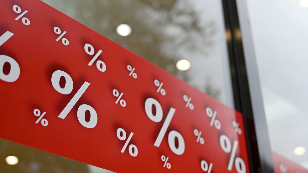 Rabatte über Rabatte - am Black Friday und dem Cyber Monday werben Händler mit vermeintlich unschlagbaren Angeboten. Aber sind sie das wirklich? Foto: dpa/Markus Lenhardt