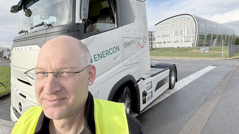Holger Janßen fährt den neuen E-Truck von Enercon. Foto: Aiko Recke